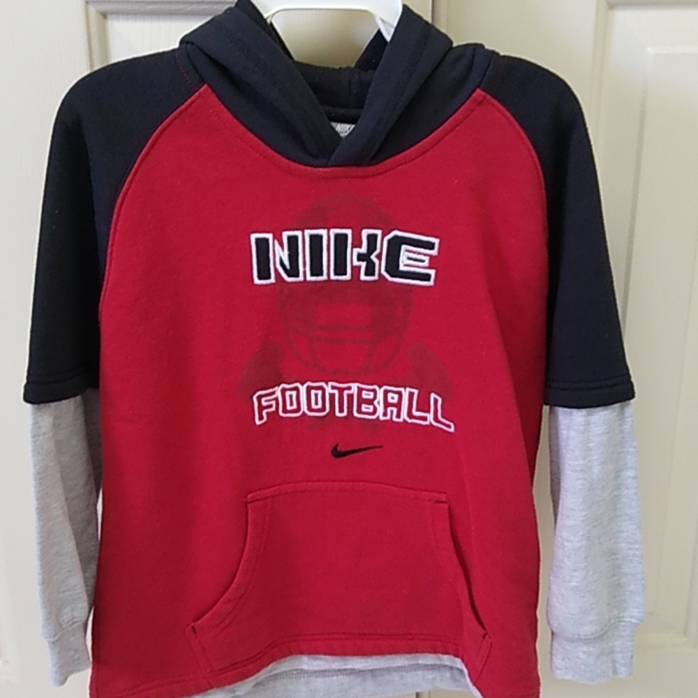 Boy's Nike hoodie, size7